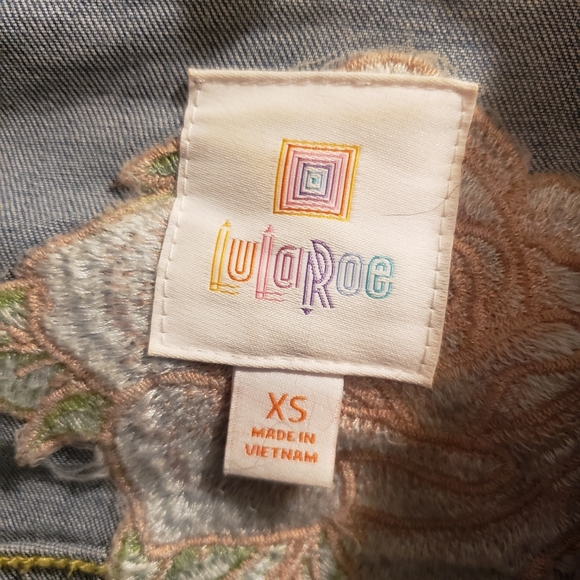 Brand New Lularoe Rose Embroidered Stretch Jean Jacket Size XS (2\4) - Picture 4 of 7